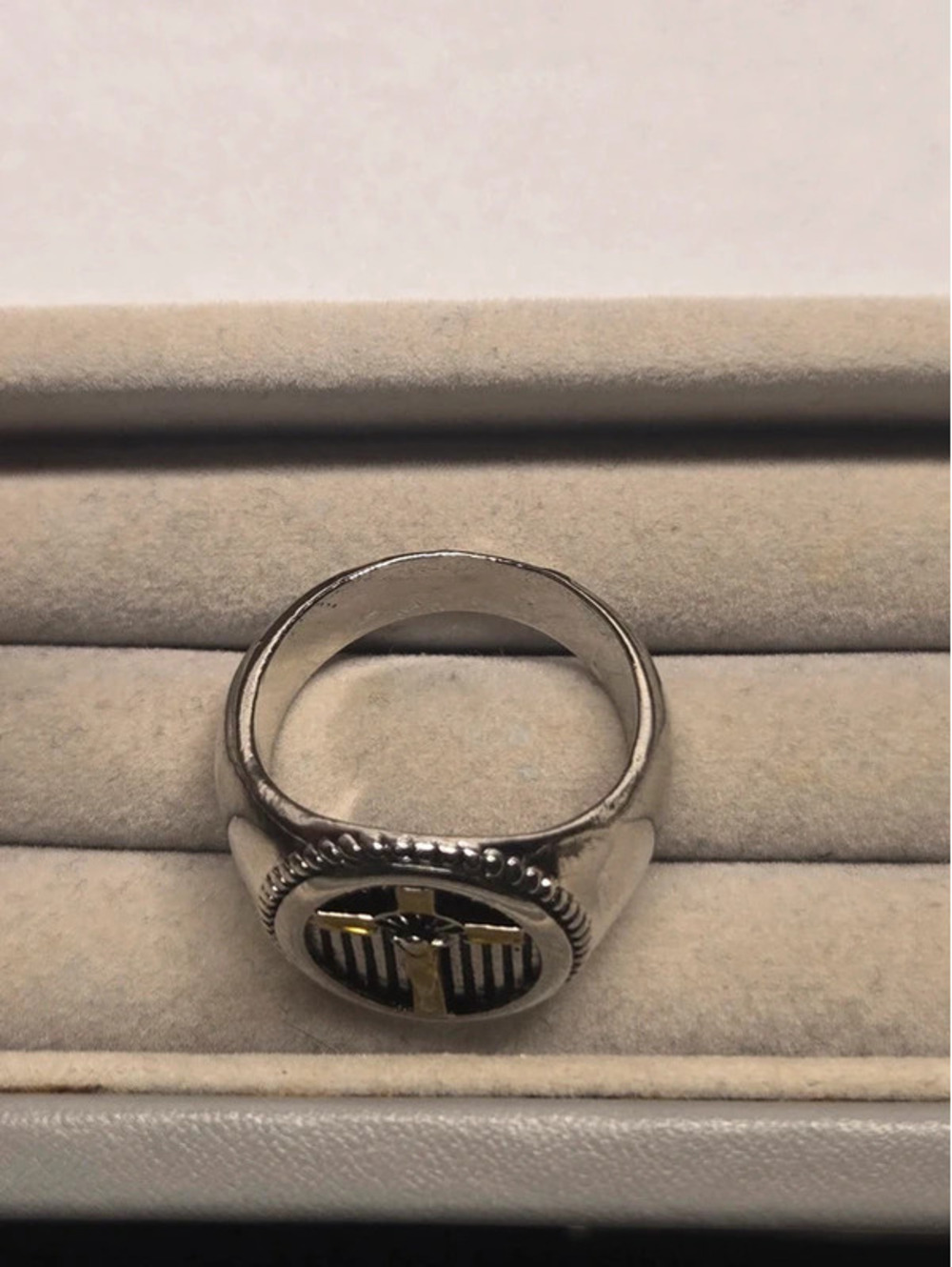 Silver-tone statement ring - Picture 3 of 3